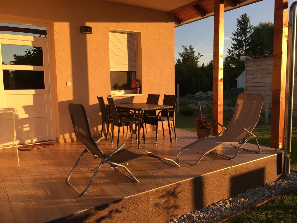 Konrad Apartman Villa Balatonmáriafürdő Екстериор снимка