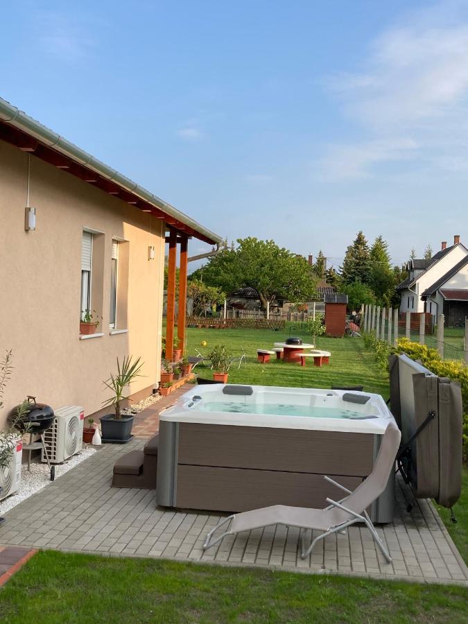 Konrad Apartman Villa Balatonmáriafürdő Екстериор снимка