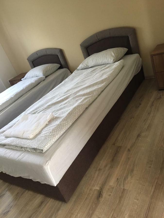 Konrad Apartman Villa Balatonmáriafürdő Екстериор снимка